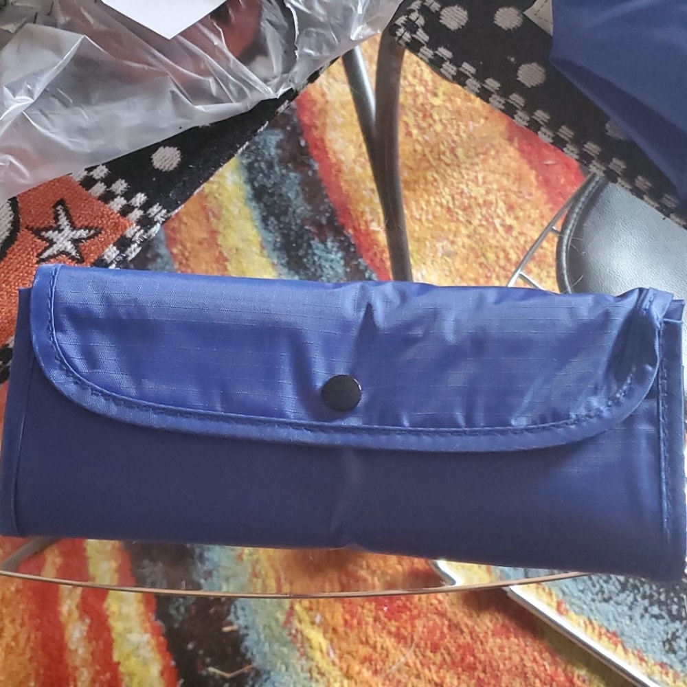 Lock and lock trio large med small  insulated 3 lock n locks in insulated bag